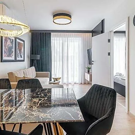 Perlowa Hotel 3*