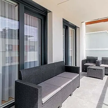 Perlowa Otel 3*