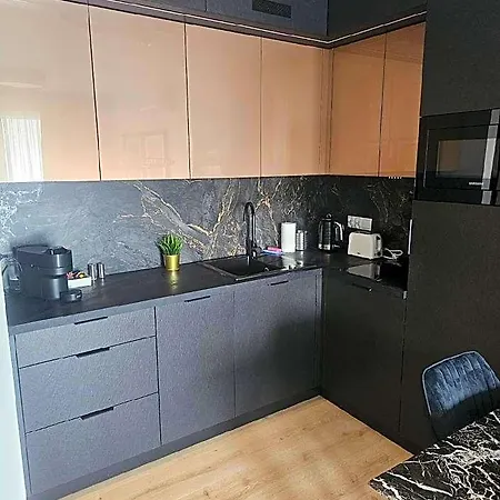 Hotel Perlowa 3*